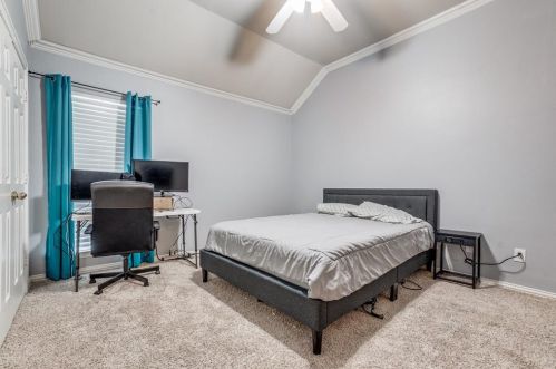 3836 Granbury Dr, Dallas TX 75287-4931 exterior