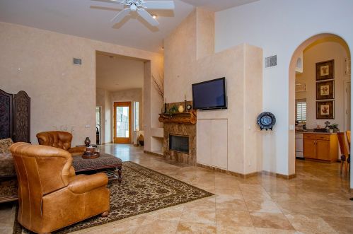 5829 Golden Eagle Dr, Tucson AZ 85750-0817 exterior