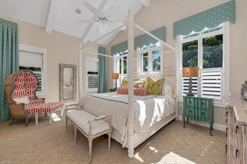 531 4 Ave, Naples FL 34120-4961 exterior