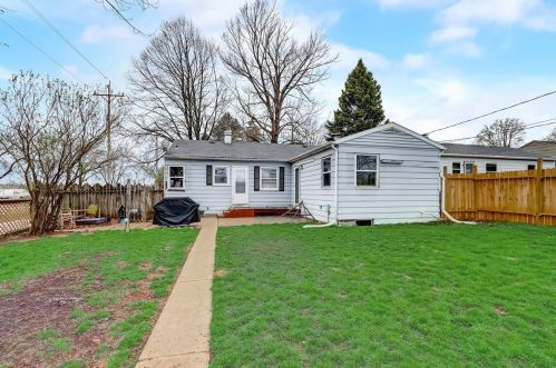 4872 7 St, Milwaukee WI 53221-2445 exterior