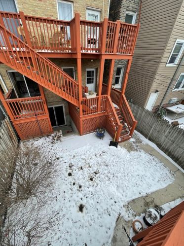 2746 Ashland Ave, Chicago IL 60657-6564 exterior