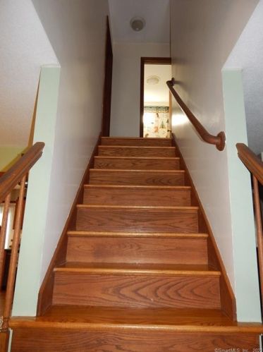 75 Bush Hl Rd, Exeter CT 06249-1210 exterior