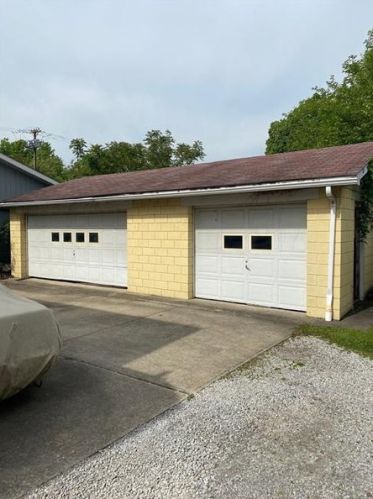 105 Delafield Rd, Pittsburgh, PA 15215-3203