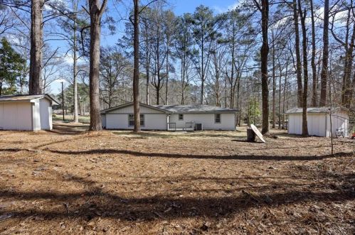 484 Dot Dr, Atlanta GA 30349-2703 exterior