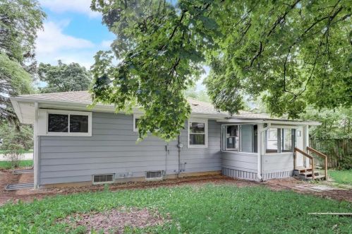 4911 76th St, Milwaukee WI  53220-4305 exterior