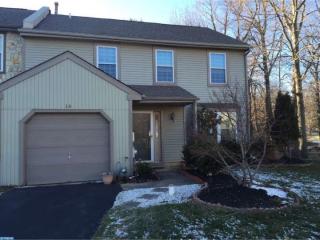 15 Cottonwood St, Upper Makefield, PA 18940-3216