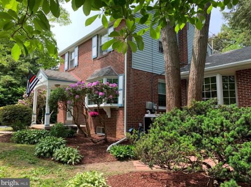 2404 Boyd Rd, Huntingdon Valley, PA 19006-6407