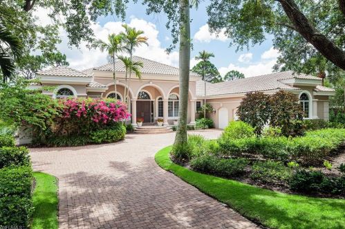 1005 Barcarmil Way, Naples FL 34110-0907 exterior