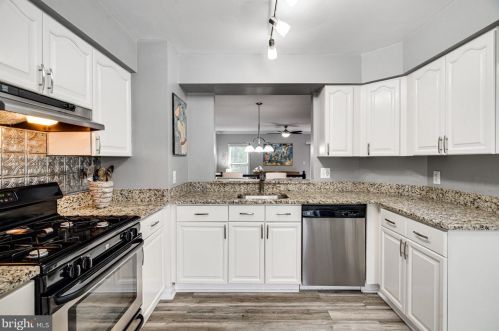 5319 Buxton Ct, Alexandria VA 22315-4760 exterior