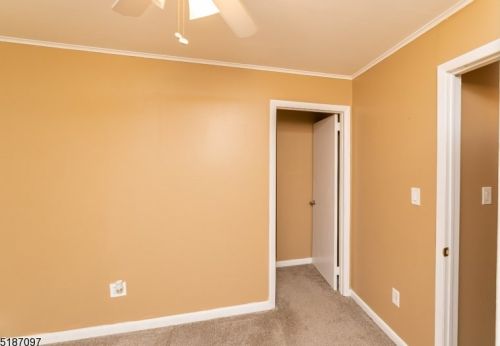 150 Madison Trl, Hopatcong NJ  07843-1519 exterior