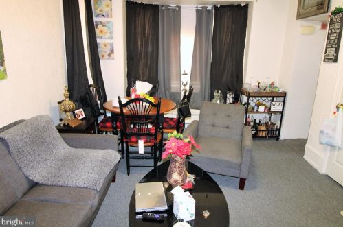 704 Chelten Ave, Philadelphia PA 19126-3712 exterior