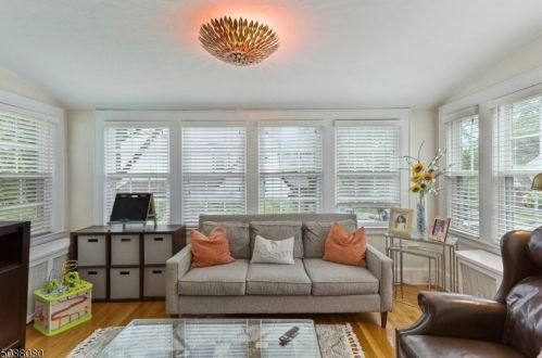 27 New England Rd, Maplewood NJ 07040-1057 exterior