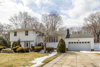 3 Cason Dr, Commack NY  11725-1909 exterior
