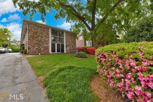 3668 Kingsboro Rd, Atlanta, GA 30319-1320