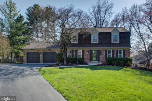 16616 Cutlass Dr, Rockville, MD 20853-1334