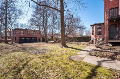 16 Kingsbury Pl, Saint Louis MO 63112-1825 exterior