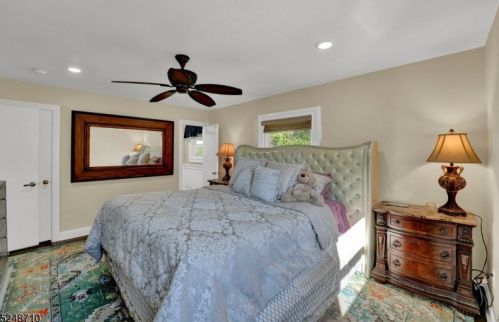 36 Aspen Rd, Town Center NJ 07052-1201 exterior