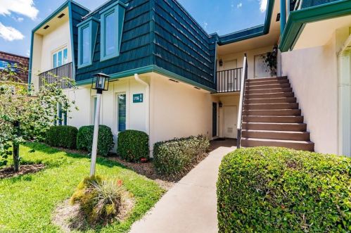 1796 Bald Eagle Dr, Naples, FL 34105-2959