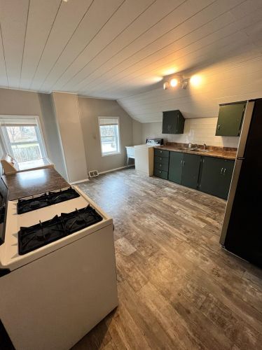 939 Baraga St, Grand Rapids MI 49503-1802 exterior