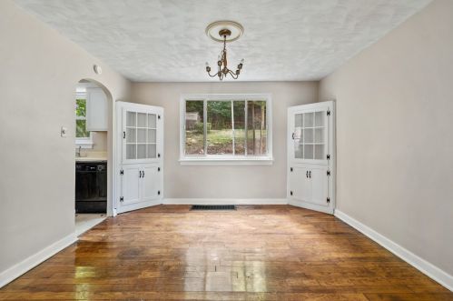 325 Johnston Rd, Pittsburgh PA 15235-1617 exterior