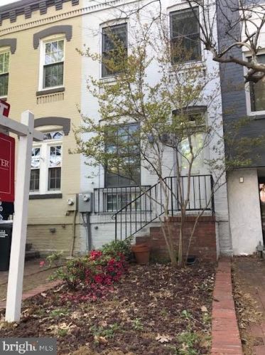 922 25th St, Washington DC  20037-2152 exterior