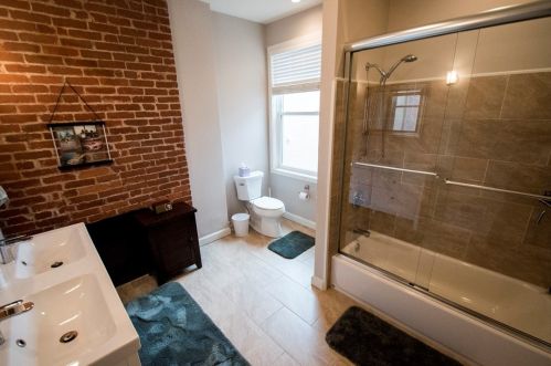 183 Home St, Pittsburgh PA  15201-2933 exterior