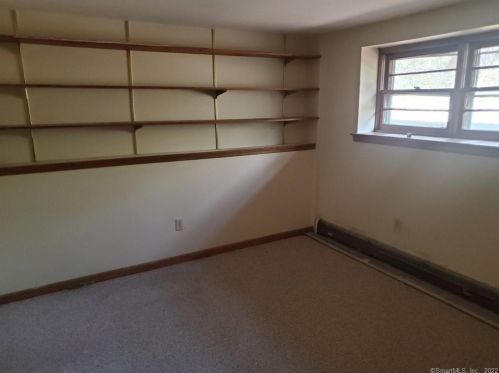 18 Mountain View Dr, Torrington CT 06791-1120 exterior