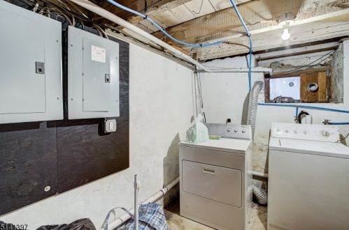 1645 Church St, Rahway NJ 07065-3424 exterior