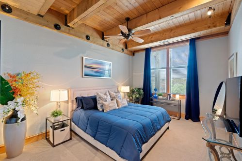 541 Erie St, Milwaukee WI 53202-0061 exterior