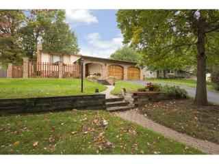 4695 Chandler Rd, Saint Paul, MN 55126-6062