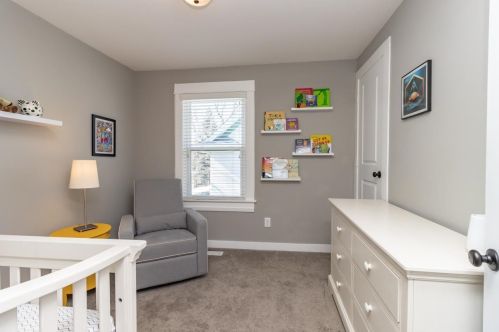 956 Dayton Ave, Saint Paul MN 55104-6544 exterior