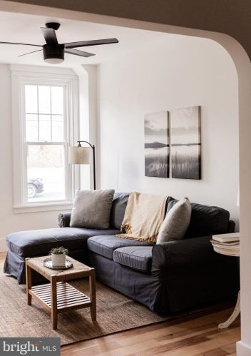 214 James St, Lancaster PA 17603-2839 exterior