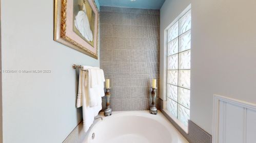 11269 Northland Dr, Fort Pierce FL 34987-1942 exterior