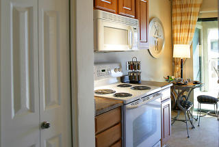 1301 Lambert Ln, Tucson AZ  85737-7100 exterior