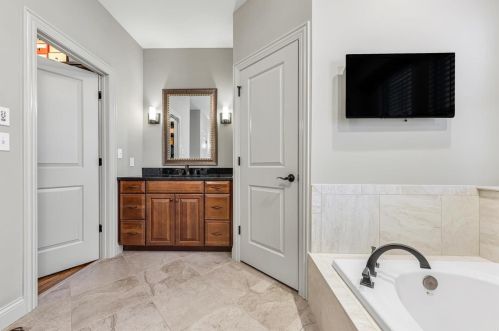 12531 Ridgefield Dr, Saint Louis MO 63131-3622 exterior