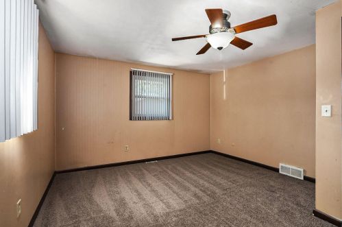 5467 Greenboro Dr, Grand Rapids MI 49508-6044 exterior