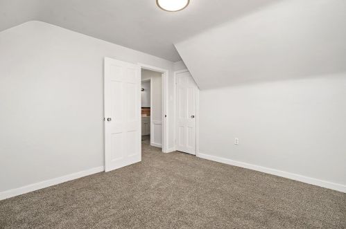 1238 Justine St, Pittsburgh PA  15204-2406 exterior