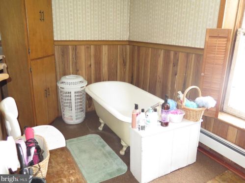 14596 Trough Crk Vly Pike, Huntingdon PA 16652-3519 exterior