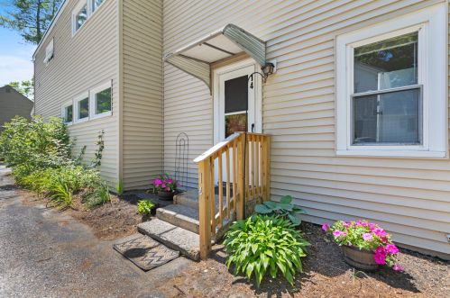 1326 Forest Ave, Portland ME  04103-1800 exterior