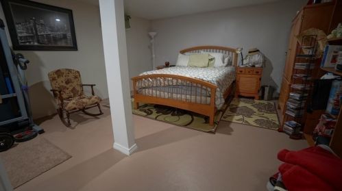 22 Cloran St, Springfield MA 01109-2204 exterior