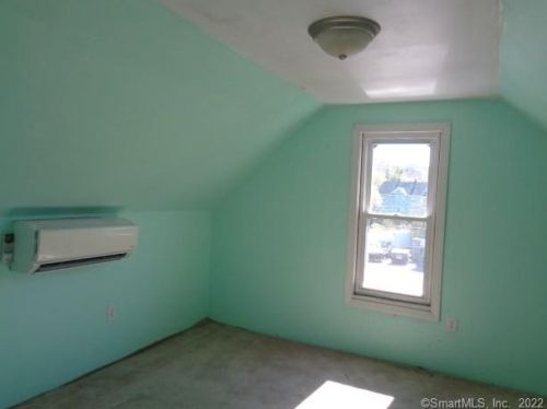 85 Brightwood Ave, Torrington CT 06790-5010 exterior