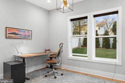 6714 Van Fleet Dr, Mc Lean VA  22101-5140 exterior