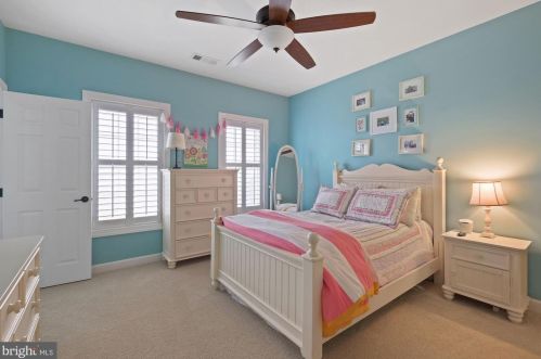 13 Hoffman Dr, Middletown MD 21769-7882 exterior