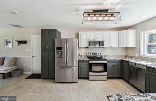 1816 Collingwood Rd, Alexandria VA  22308-1611 exterior