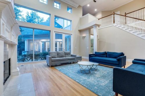 17916 Castle Bnd Dr, Dallas TX 75287-6800 exterior