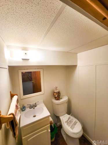 2919 Woodbridge Ave, Edison NJ 08837-3308 exterior