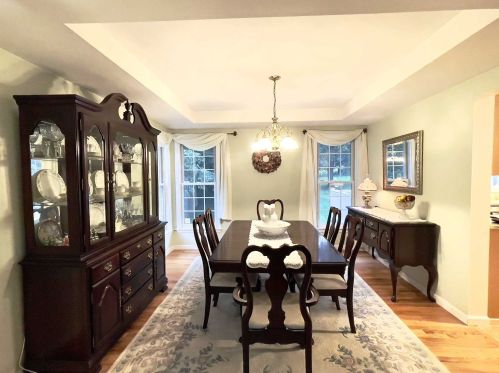 1 Settlers Ct, Poughkeepsie NY 12603-6230 exterior