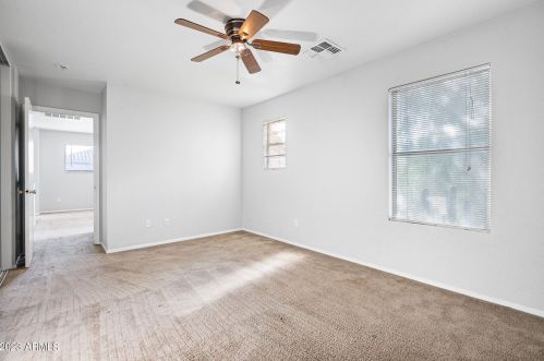 9402 Eaton Rd, Phoenix AZ  85037-4272 exterior