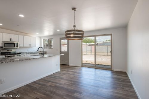 5749 Irving Ave, Tucson AZ  85706-4825 exterior