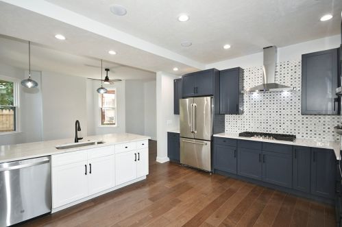 6029 Stanton Ave, Pittsburgh PA 15206-2200 exterior